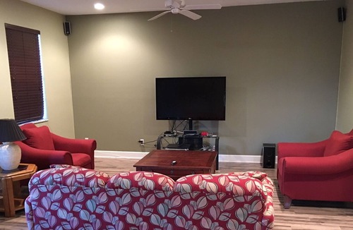 Sarasota Apartment | Private Getaway with Resort like pool