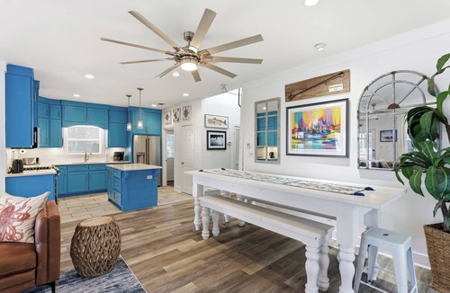 Crystal Beach House | Private Heated Pool - 2 Min Walk to Beach - Free Golf Cart - Crystal Beach