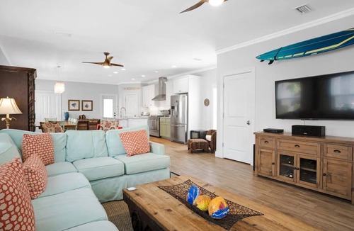 Crystal Beach House | Private Heated Pool & Hot Tub - Golf Cart - Steps to Beach - Crystal Beach