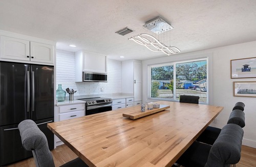 Gulf Gate Estates House | Private Heated Pool Retreat - Garage - 2 mi to Siesta Key