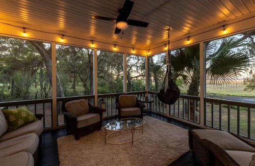 Townsend House | Private Luxury Lodge with Hot Tub for Family Reunions and Special Celebrations in Townsend, Georgia