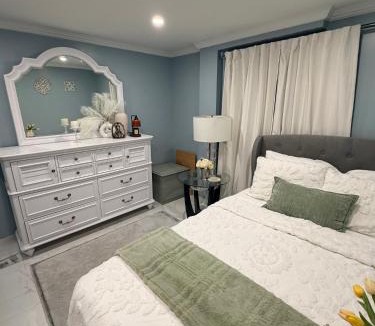 East New York House | Private Paradise bk