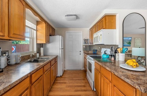 Pinellas Park House | Private Pool, 15 Minutes to the Beach & Downtown Saint Petersburg Florida