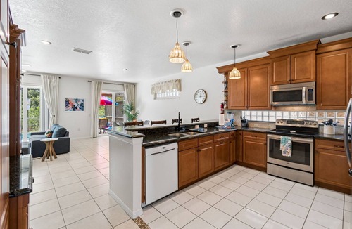Sunset Lakes House | Private Pool + FREE Heat - 10 Min to Disney -Quiet Gated Retreat