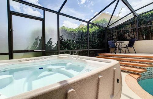 Weston Hills House | Private pool, hot tub & games - minutes to Disney