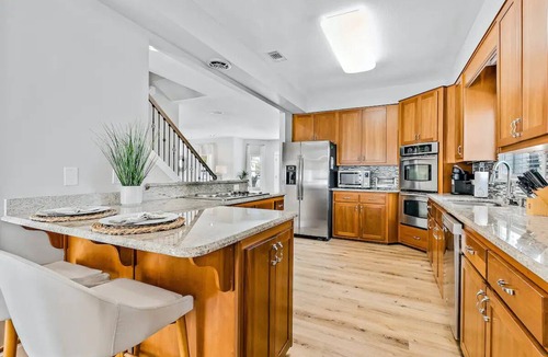 Crystal Beach House | Private Pool+ Hot Tub -Golf Cart -Block to Beach -Beach Chair Service -GameRoom