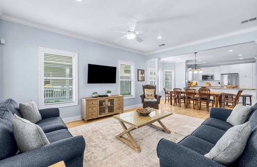 Crystal Beach House | Private Pool + Hot Tub - Golf Cart - Block to Beach - Beach Chair Service