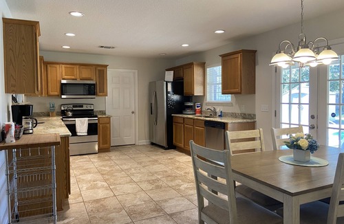Long Beach House | Private Pool & Hot Tub 2 blocks from Beach/Summer Fun!