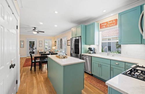 Crystal Beach House | Private Pool, Steps to Beach, Screen in Porch, Cutest Cottage in Crystal Beach!