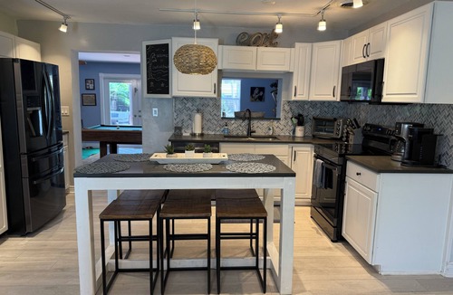 Deerfield Beach House | Private Resort Oasis, Heated Pool, Spa, Gym+Game Room