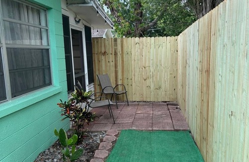Bradenton Apartment | Private Suite w/Lounge & Private Patio