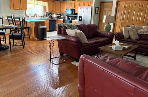 Ocala House | Private SW Ocala pool retreat near WEC, FAST, Hospitals, Shopping, & Downtown