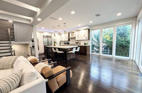 Edgewater House | Private Townhouse NYC/Metlife FIFA World Cup w/Roof Deck, Yard, Family Friendly