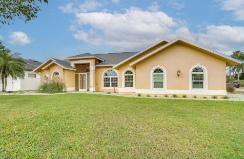 Trafalgar House | Private Yard & Pool: Stunning Cape Coral Getaway!