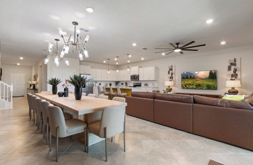Four Corners House | PROMO 10 BR Home, Themed Rooms, Private Pool, in New Windsor Cay Resort