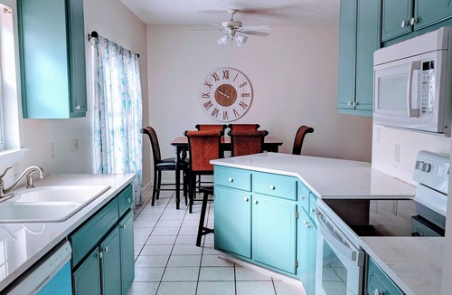 Kiska Beach House | Pvt Pool 3 Blocks to Beach 4BR Home Great for 8 6 str Golf Carts Avail
