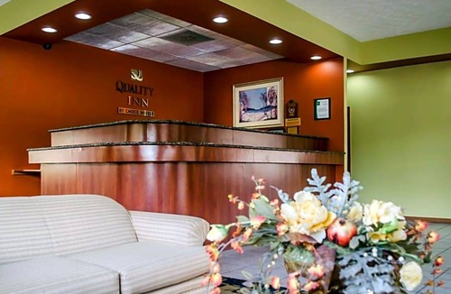 Crystal River Hotel | Quality Inn Crystal River