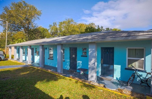 Merritt Island Apartment | Queen Bed Accessible|Nsmk