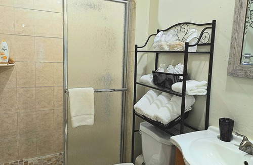 Port Saint Lucie House | Quiet Cul-de-Sac Retreat Tucked Away Yet Central!