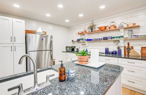 Elwell House | Quiet Shepherd Home: Near CMU Campus!
