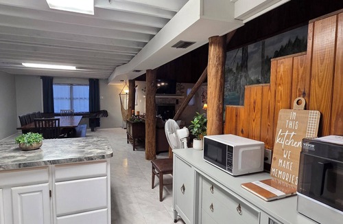 Dunnellon House | Rainbow River! Kayaks/Tubing/Sauna Sleeps 12 Triple R Retreat Rest-Relax-Repeat