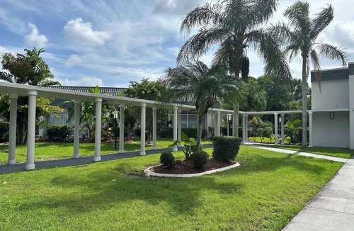 Cocoa West Hotel | Ramada by Wyndham Cocoa