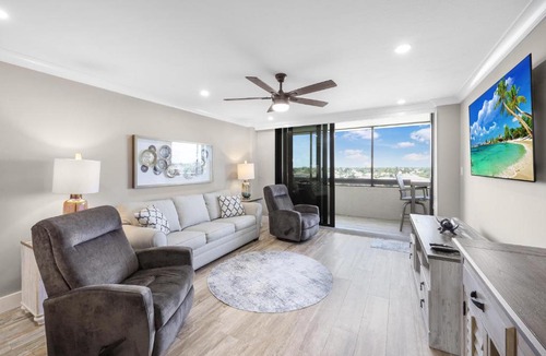 Marco Island House | Rare 6th floor unit with amazing views of Clam Bay