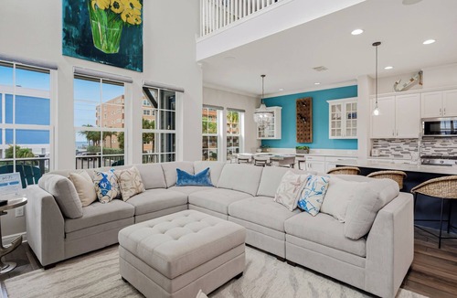 Redington Beach House | RBV #315 🐬Huge Townhome- across the street from beach!🩱