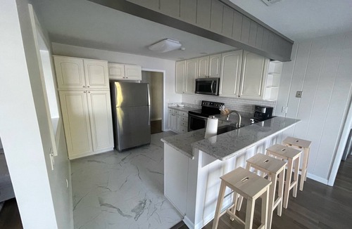 DeLand House | Recently Renovated Lakehouse on Lake Talmadge