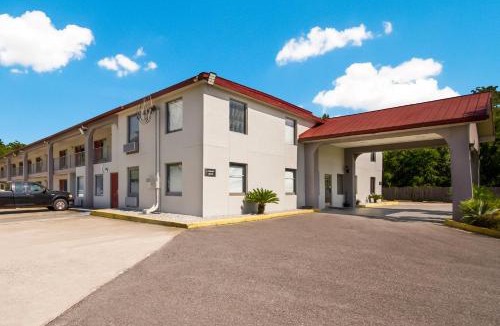Crestview Hotel | Red Roof Inn Crestview