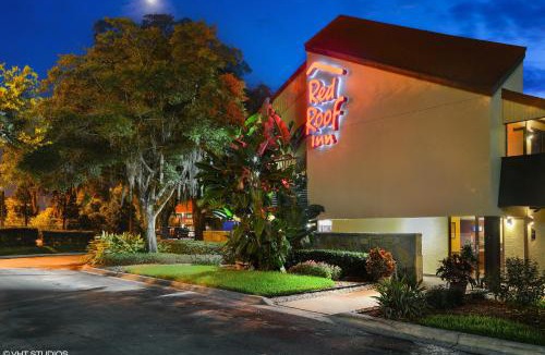 Tampa Hotel | Red Roof Inn Tampa Fairgrounds - Casino