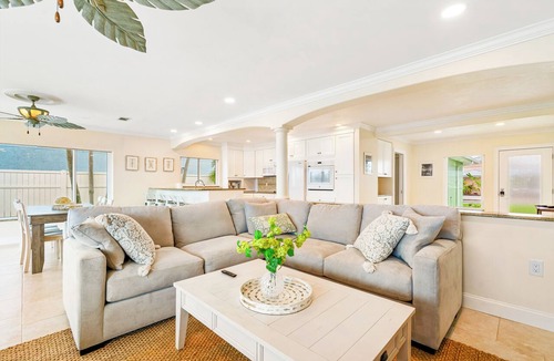 Redington Beach House | Redington Beach Intercoastal Pool 3/2