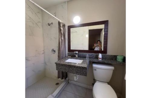 Kingston Hotel | Regency Inn Daytona Beach Near Airport
