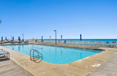 Biltmore Beach Apartment | Regency Towers by Resort Collection