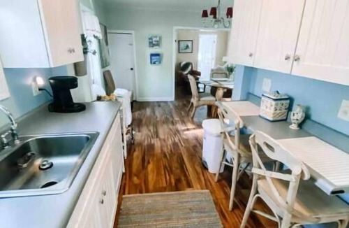 Spring Lake House | Relax at Cherry Street Cottage Near the Beach