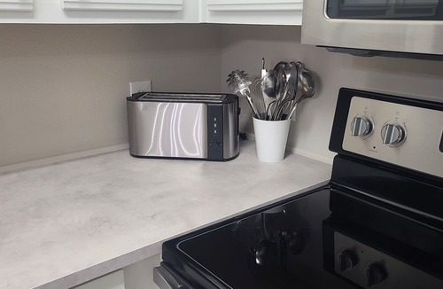Clearwater Condo | Relax by the pool/ground floor unit 10min drive from Clearwater beach!
