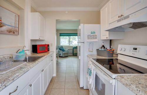 North Port House | Relax in Hot Tub, Walk to Springs: North Port Home