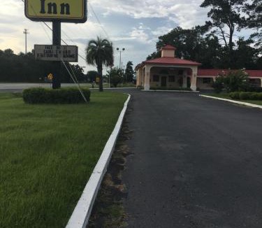 Folkston Hotel | Relax Inn