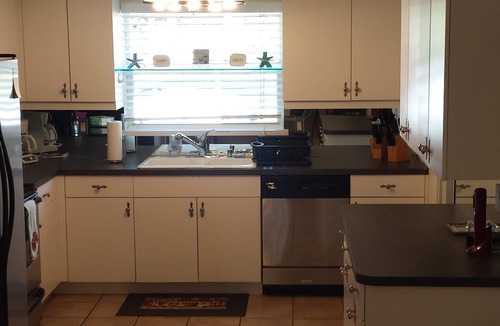 Venice House | Relax & Unwind on Venice Island!