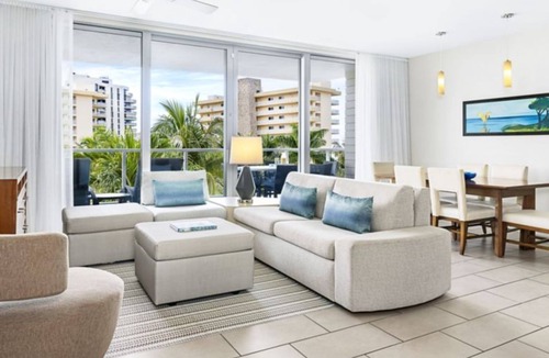 Marco Island Resort | Relaxing 3-bedroom resort with AC in delightful Marco Island