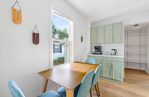 College Park House | Relaxing 3BR home w/patio, fire pit & grill