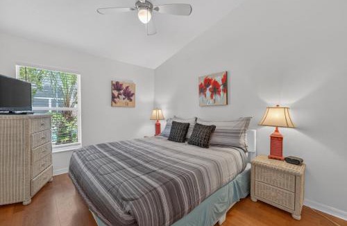 Cumbrian Lakes House | Relaxing 4-Bedroom, 3-Bathroom Poolside Heaven in Cumbrian Lakes