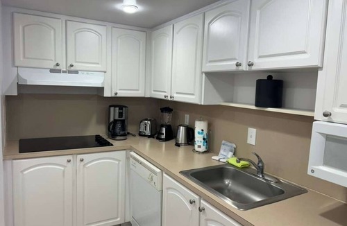 Hollywood South Central Beach Condo | Relaxing Condo at The Tides - Hollywood-CS64