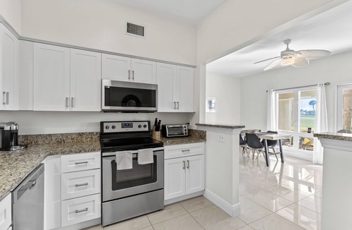 Grand Harbor Condo | Relaxing Gated Community