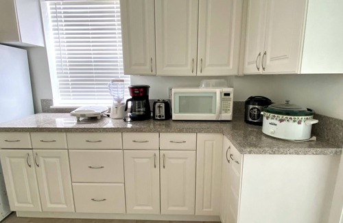 Tarpon Springs House | Relaxing Gulf Coast Apartment Near Beaches Free Bikes