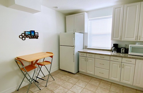 Tarpon Springs House | Relaxing Gulf Coast Apartment Near Beaches Free Bikes