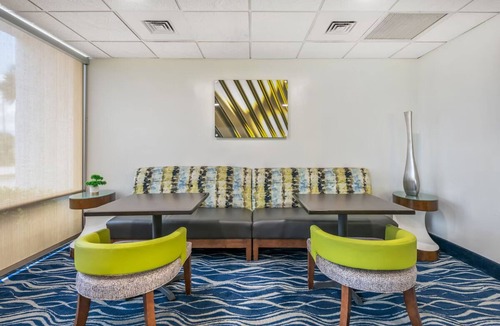 Seabreeze Park Hotel | Relaxing Retreat w/Balcony & Ocean View | Near Daytona Hotspots & Nightlife