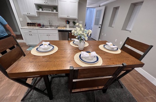 High Springs House | Remodeled and Convenient Downtown High Springs Retreat