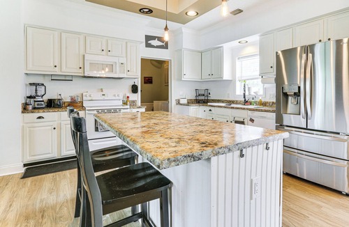Sunshine House | Remote-Work Friendly: Lehigh Acres Family Home