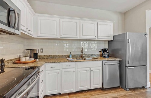 Sawgrass House | Renovated Condo with Golf Views Near Beach